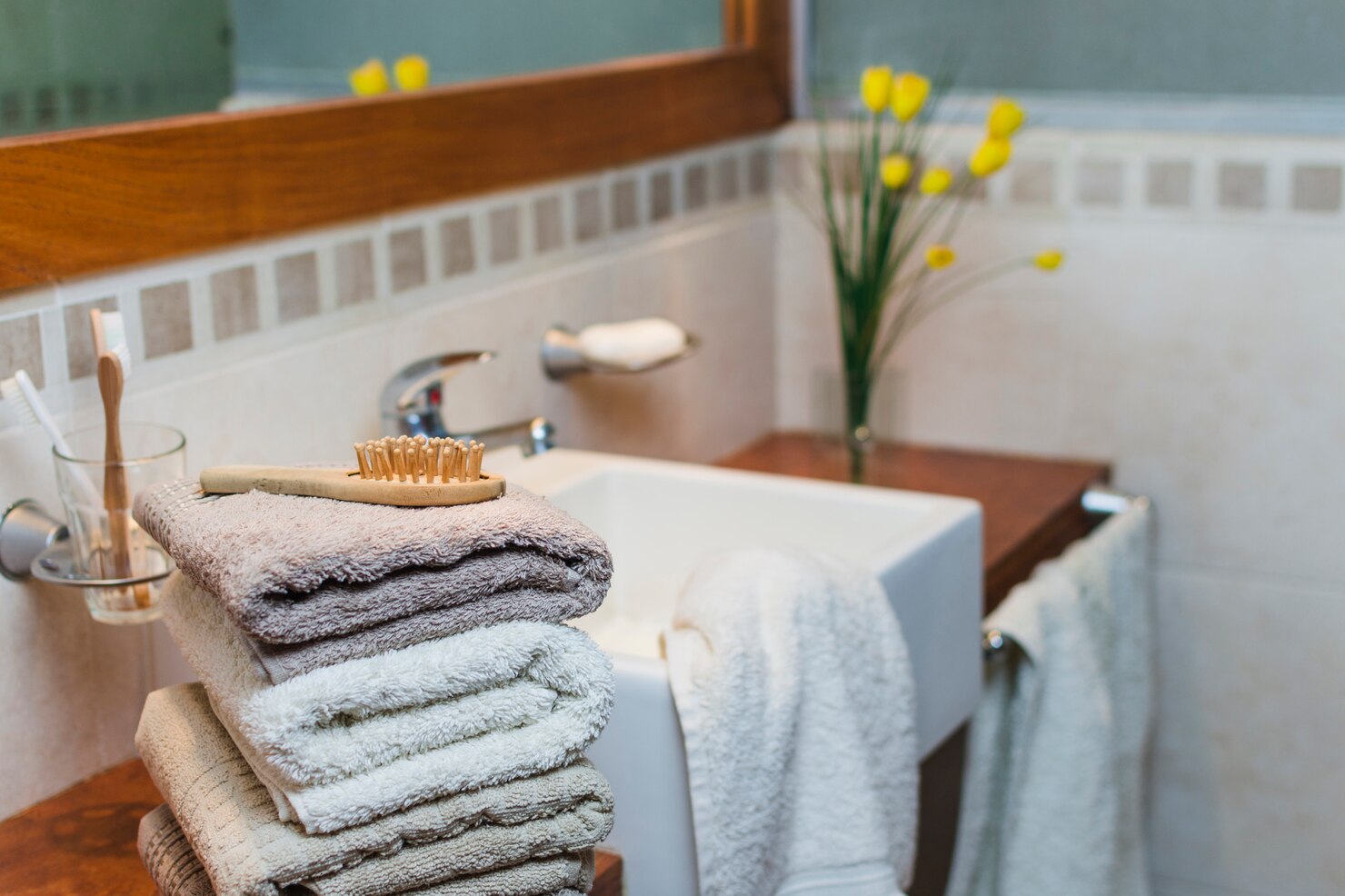 Bathroom - Towels, Mats & Curtains