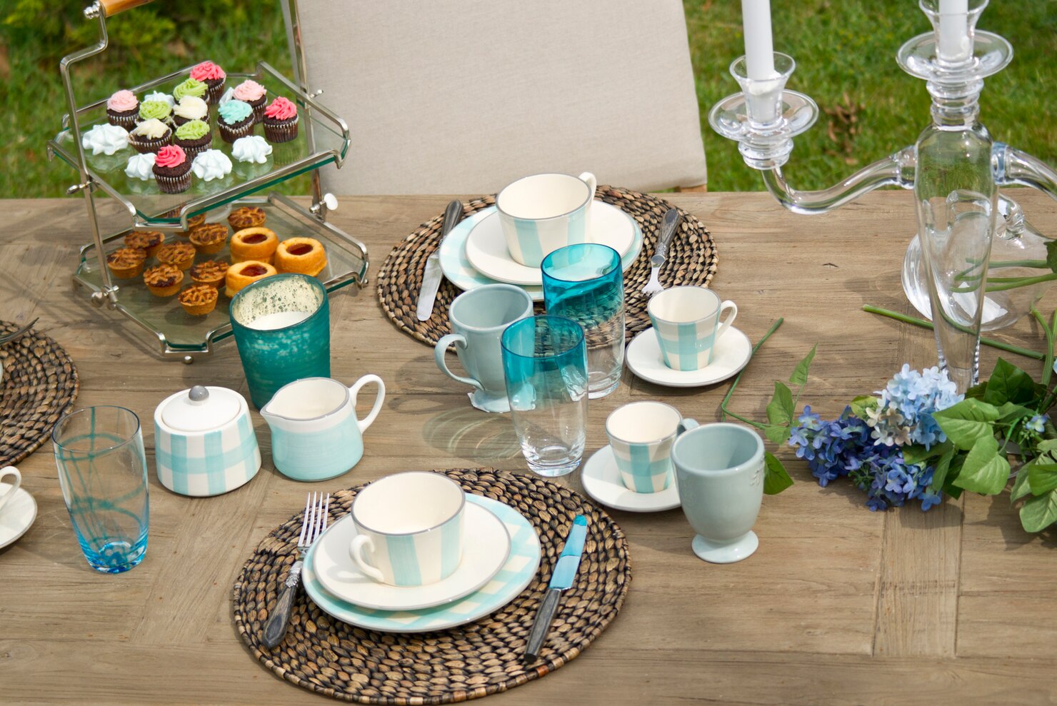 Drinkware - Mugs, Tumblers & Glassware